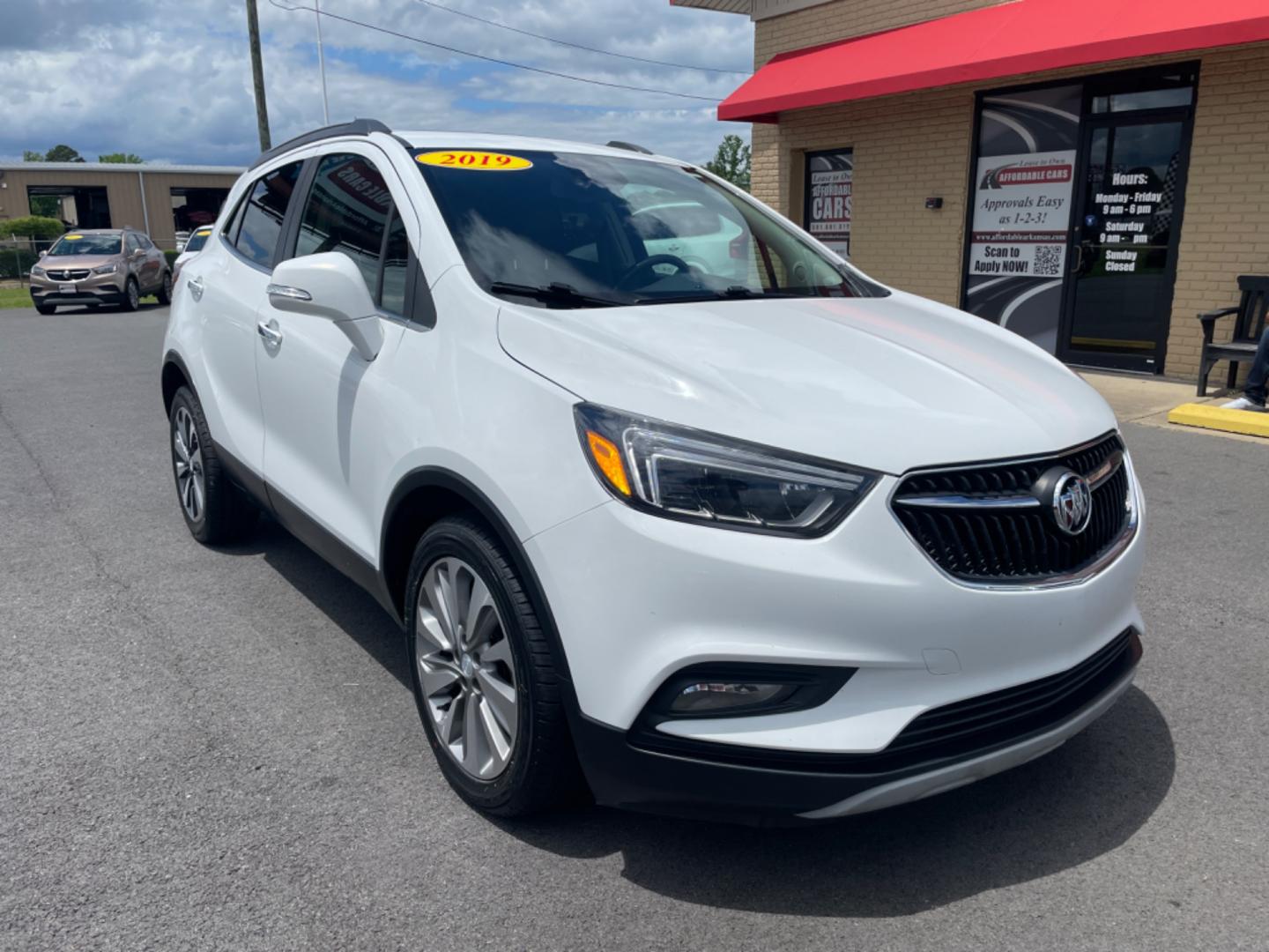 2019 White Buick Encore (KL4CJCSM7KB) with an 4-Cyl, Turbo, 1.4 Liter engine, Automatic, 6-Spd w/Overdrive and Shift Control transmission, located at 8008 Warden Rd, Sherwood, AR, 72120, (501) 801-6100, 34.830078, -92.186684 - Photo#1